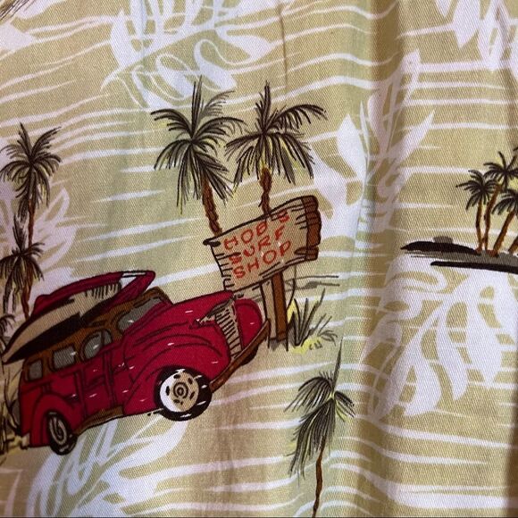 High‎ surf short sleeve button up top. Size large - Picture 8 of 11